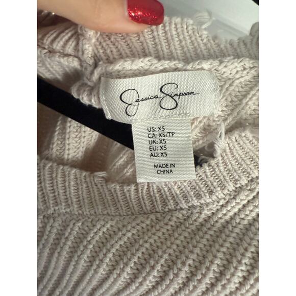 Jessica Simpson cropped distressed Beige XS sweater - Picture 4 of 6